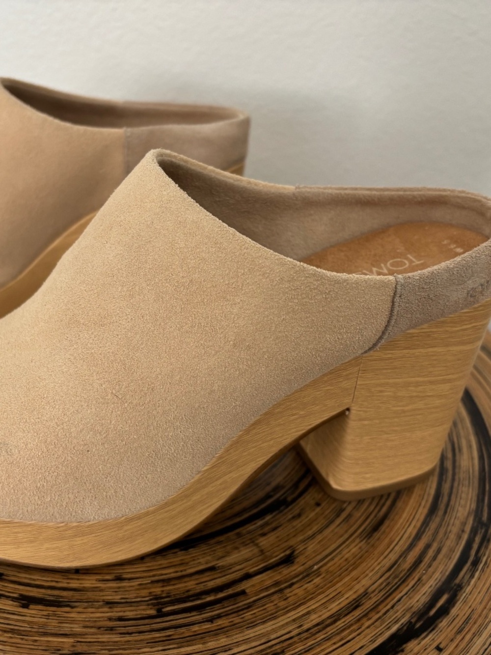 Tom's Shoes-Suede Mule